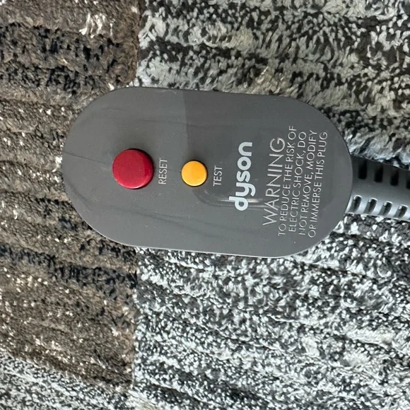 Dyson Supersonic Hair Dryer (Nickel/Fuchsia)